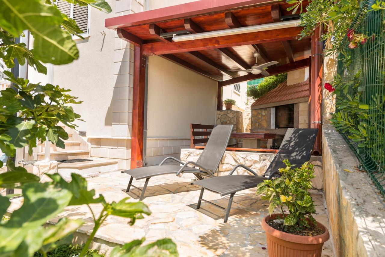 Villa Lille Trogir Buitenkant foto