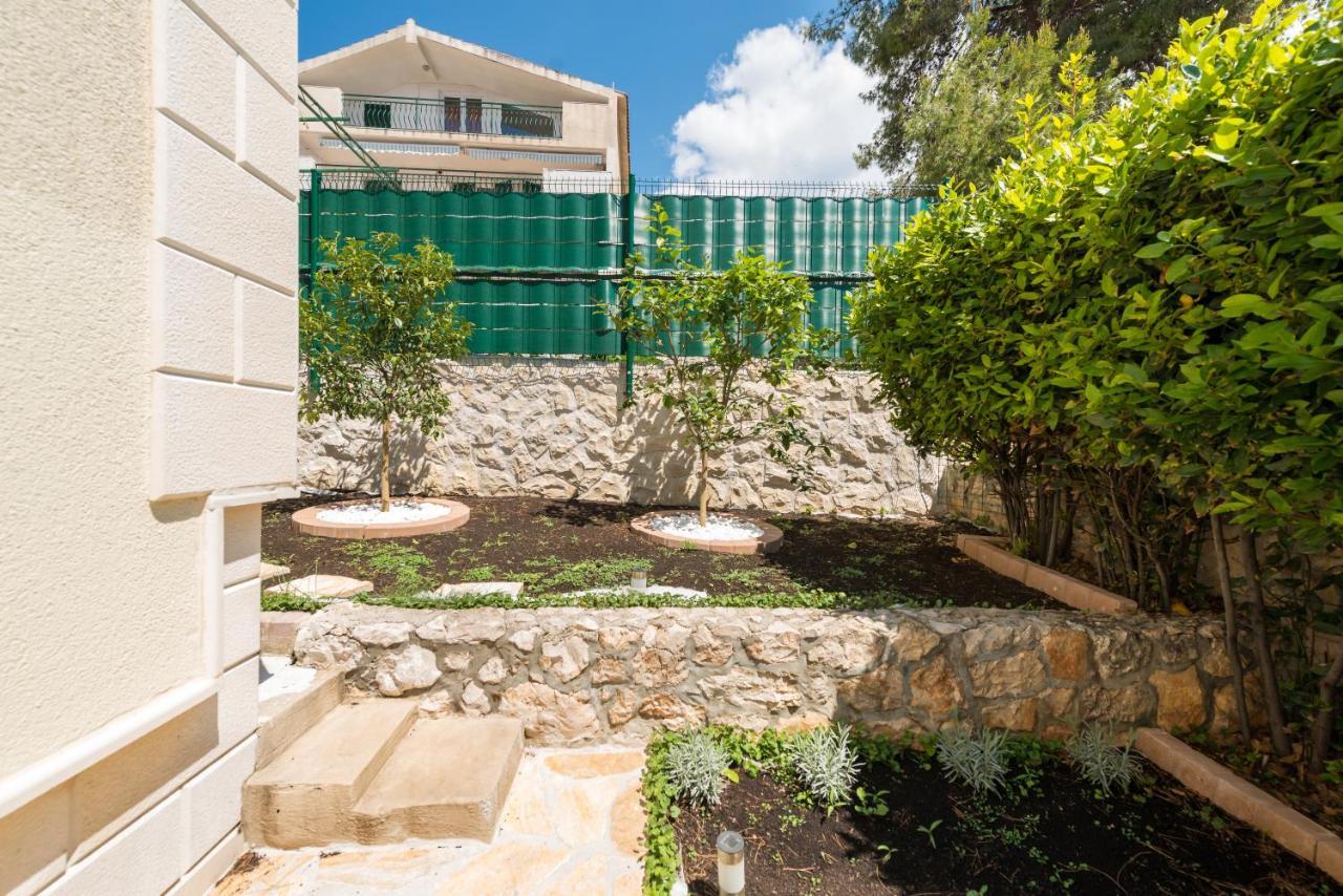 Villa Lille Trogir Buitenkant foto
