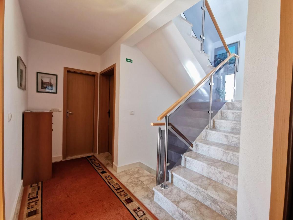 Villa Lille Trogir Buitenkant foto