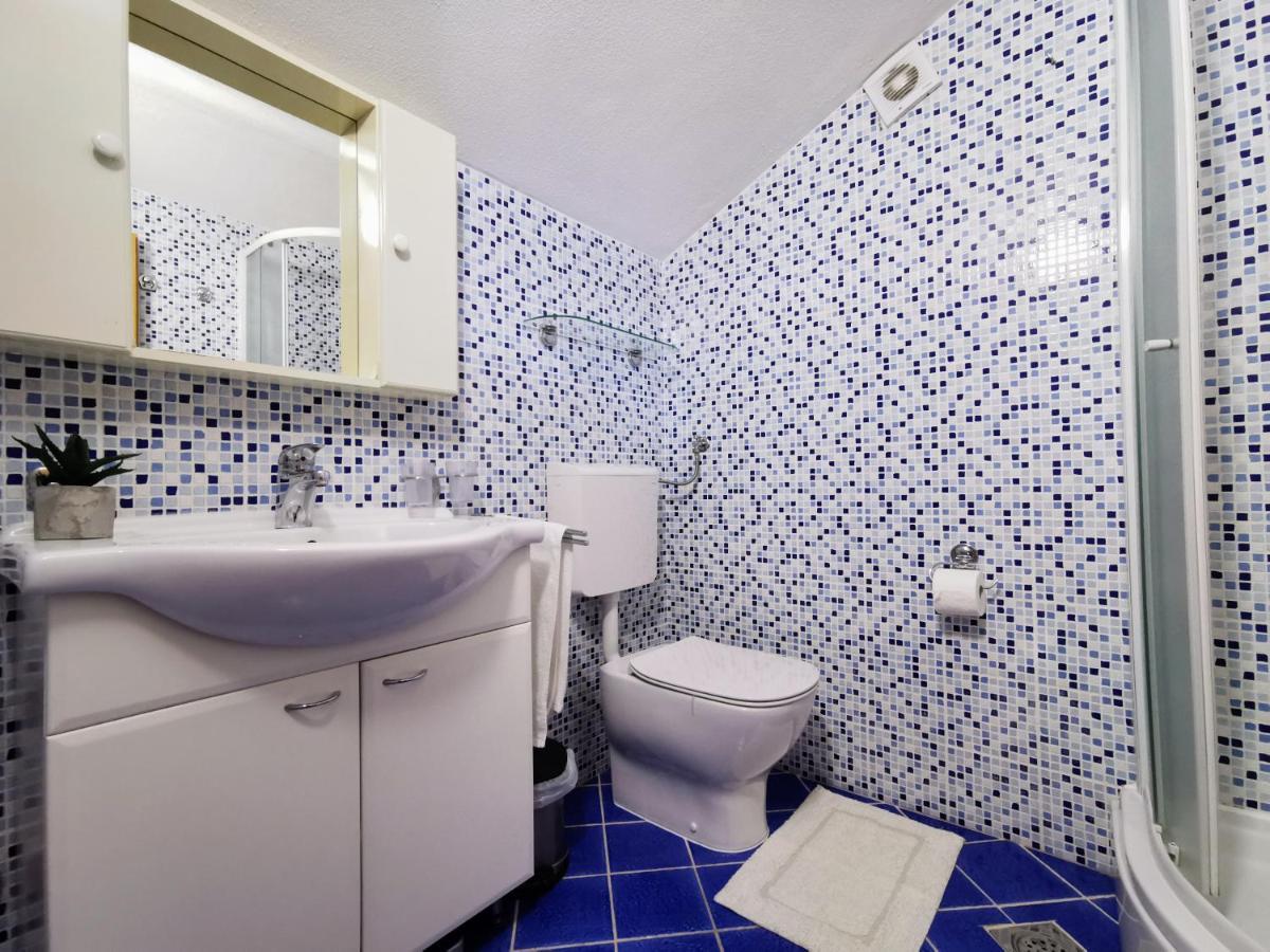 Villa Lille Trogir Buitenkant foto